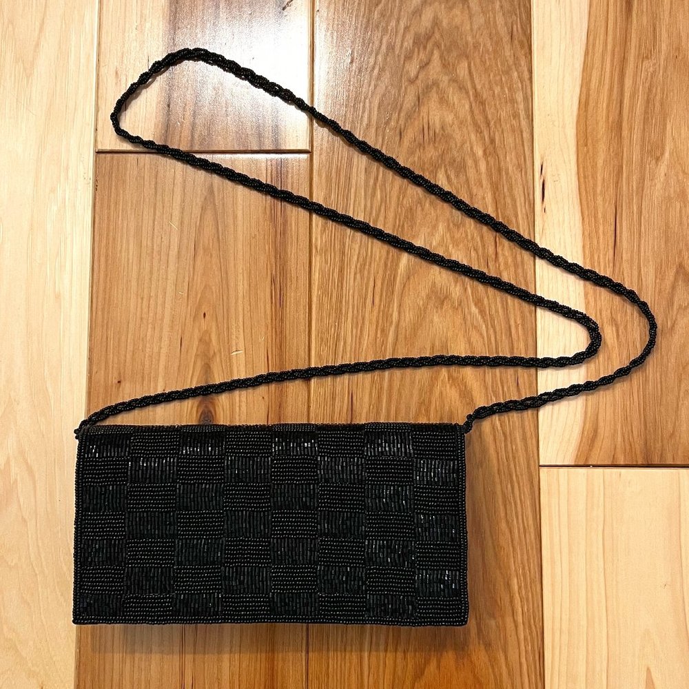 La Regale Black Clutch